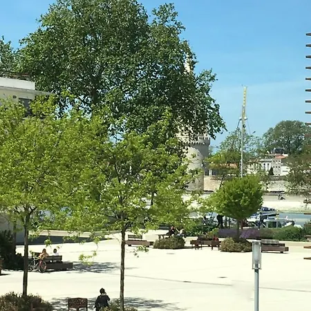 Le Montaigne アパート *